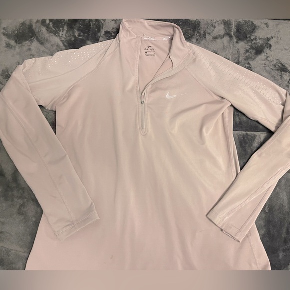 Nike Dri-Fit Size Large - Picture 1 of 2